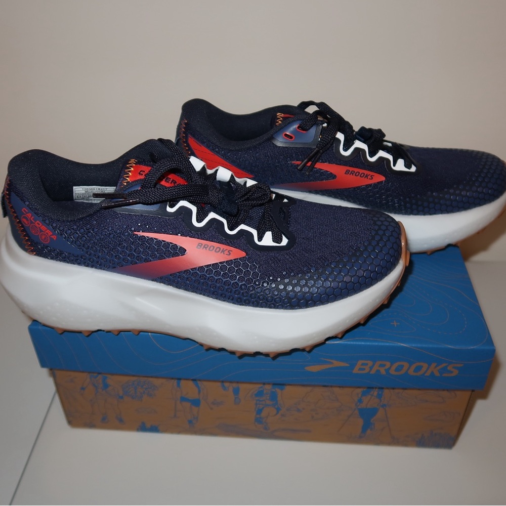 💙Brooks Caldera 6 Navy NWT